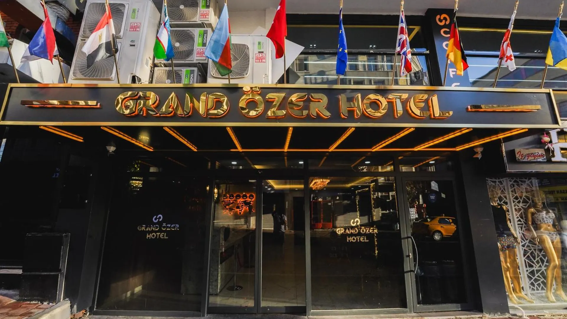 Grand Oezer Hotel Istanbul 4*,