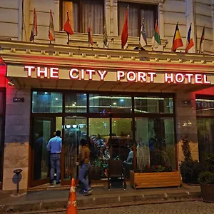 4* מלון The Port